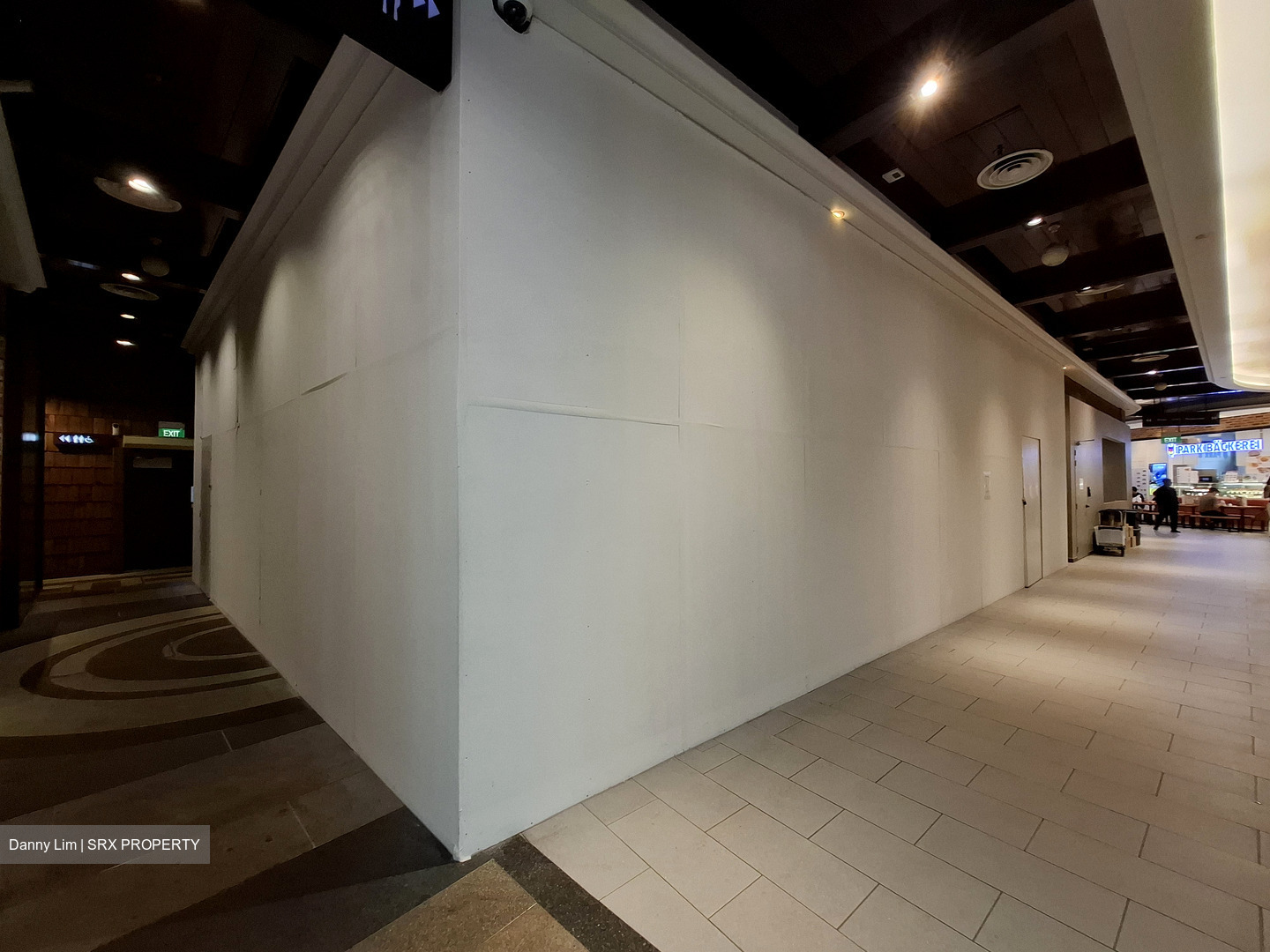 Icon Village (D2), Retail #547916451